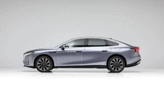 20 万级 C 级轿车怎么选？全新红旗 H7 给出答案
