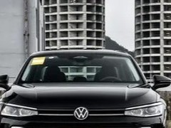 帕萨特年均养车成本约2万，与迈腾相当