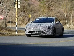 小米汽车2026年将推四款新车，覆盖轿车与SUV市场