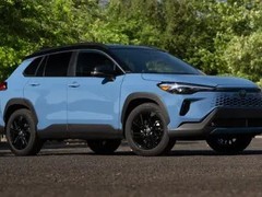 丰田召回5.5万辆混动车型 存动力中断及起火隐患