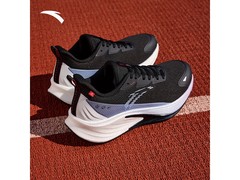 安踏火箭6代男跑鞋，到手仅279元！