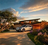 35万大五座家用SUV推荐哪款？全新奔驰纯电GLC，让全家出行舒适无忧