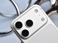 iPhone 17 Pro首发上手：专业影像创作者的视频利器