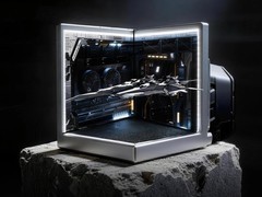 TCOMAS钛坦发布全球首款裸眼3D三面屏水冷LG900 PRO及海景房机箱CF500