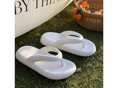 双萌夏季厚底增高拖鞋，京东低至13.9元