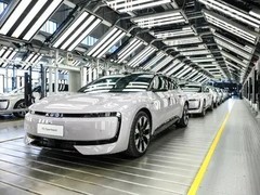 上汽大众2025销量破百万 新能源战略加速推进