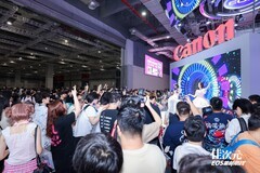 佳能燃爆2025 Bilibili World，展台人气爆棚精彩不断