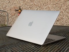 苹果MacBook与iPad全线涨价20%，内存成本飙升成主因