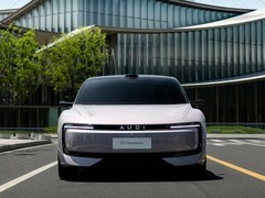 2026年标配城市 NOA 的纯电轿跑推荐：从路口通行到泊车体验