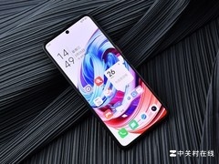 努比亚Flip 2高清图赏：轻巧纤薄，一手掌握