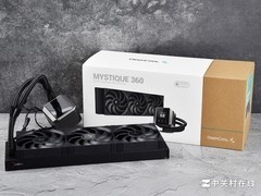 九州风神冰暴360散热器图赏：有屏幕太炫酷