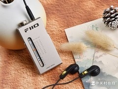 高颜值“小掌中电台” 飞傲RR11收音机耳放图赏