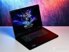 微星神影18 AI 2026图赏 18英寸广色域大屏更沉浸