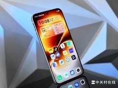 iQOO Neo12新机图赏 银白作纸，赤金为锋