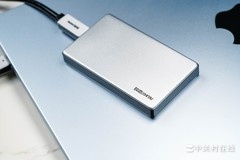 商务属性拉满！致态灵·先锋版4TB移动固态硬盘赏析