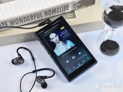 无损便携播放器里的颜值担当：飞傲M21高清图赏