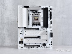 蓝宝石PURE 极地 B850A WIFI主板图赏