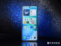 外在惊艳与内在精彩同频闪耀 荣耀Magic V Flip2新机图赏