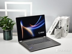 微星尊爵16 Flip AI+ 2026图赏：360°翻转触屏颜值实力兼具