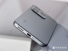 真我15T魅影黑图赏：轻薄越级小直屏