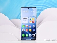 OPPO K13s图赏 将钢筋铁骨融入轻薄身躯
