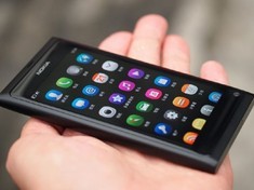 Nokia N9��������еĲ��ǰ�׿ϵͳ