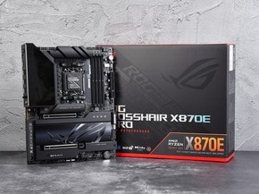 拓展拉满 华硕ROG CROSSHAIR X870E HERO主板图赏