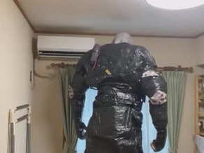 �ձ�������������Ů��