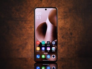 moto razr 60 Ultra�»�ͼ�ͣ��²��ʺ��ָ�