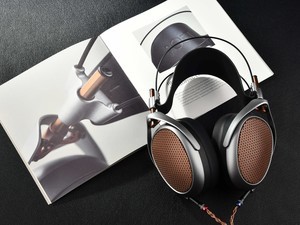 ѧȻ֮ĵ䷶Meze POETƽͼ