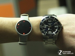 低价不低能!Misfit Flash智能手环评测