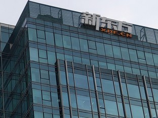 AI���վ���Ϊ����Ϊ OPPO R17�������� 