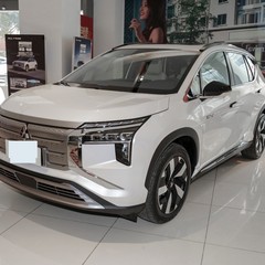 20��Ԫ�ڴ��������SUV��������ͼ��AIRTREK��smart����3�뼫�Xʵս����