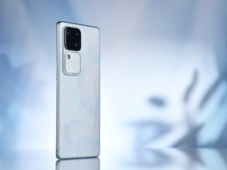 �ӻ��ƽ���Ӱ�Ｖ��������vivo S18ϵ��ֵ�ù�ע�ĵ�