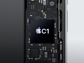苹果或向台积电下单百亿美元  iPhone 15为新机让路沦为百元机致敬