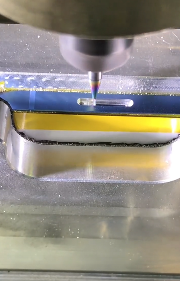 ȫ���Զ���� ���ѷ�������iPhone 14����ȫ����