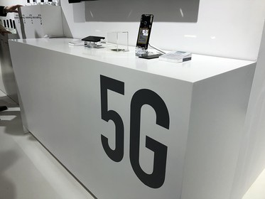 AWEר�ú����ֻ���ʤ�� ��Ԫ�����ִ���5G��ҵ��̬