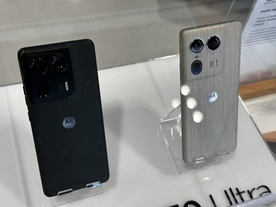 Tech WorldʢĻ ̨AIֻmoto X50 Ultraа澪