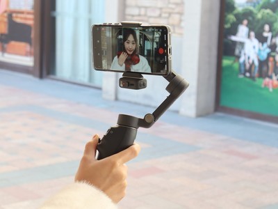 大疆Osmo Mobile 7系列评测：收纳自如、智能跟随拍摄的手机云台