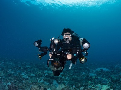 潜入深海：从海底小白到黑水摄影师的奇妙旅程