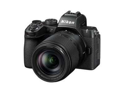 �῵Z50II �׻�(18-140mm��ͷ) һ������ȫ�����ֻ�����