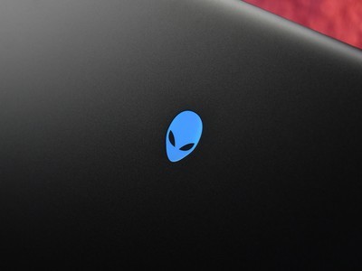 ALIENWARE m18飺ͷŶˮ׼