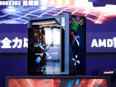 BW2026 ���ո߹�ʱ�̣� AMD����̨�ذ��׷�ROG��ҹ���ǹ��10X 20�����ذ�
