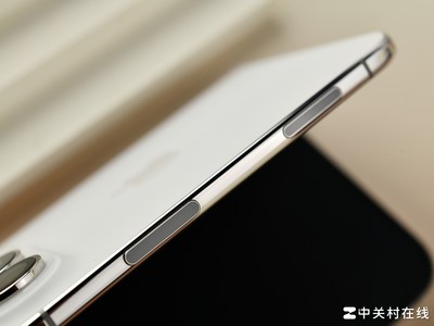 iPhone Duo上手体验：初上手很惊艳但是体验并不完整