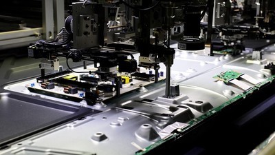 全球第一座“会听你说话”的电视灯塔工厂，就在中国，来自海信