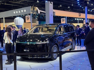 “五界”齐聚北京车展 实拍智界V9 体验感给到夯！