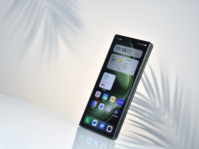  Install Apple Watch/iPhone/Mac into the folding screen: vivo X Fold5 communication experience