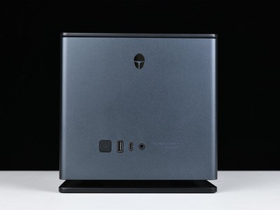 性能释放相当猛！锐龙AI Max+ 395跑分再创新高  雷神水冷迷你AI工作站评测