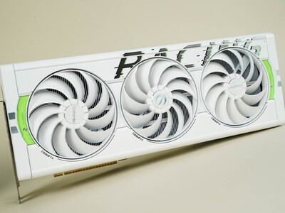 万丽 白星舰GeForce RTX 5090 D v2 OC评测 依然旗舰的游戏体验！