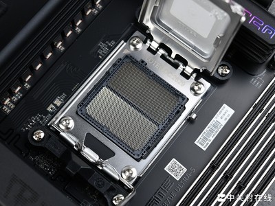 iGame X870E ULTRA主板评测：潮酷外观硬核规格 2000元以内终极答案